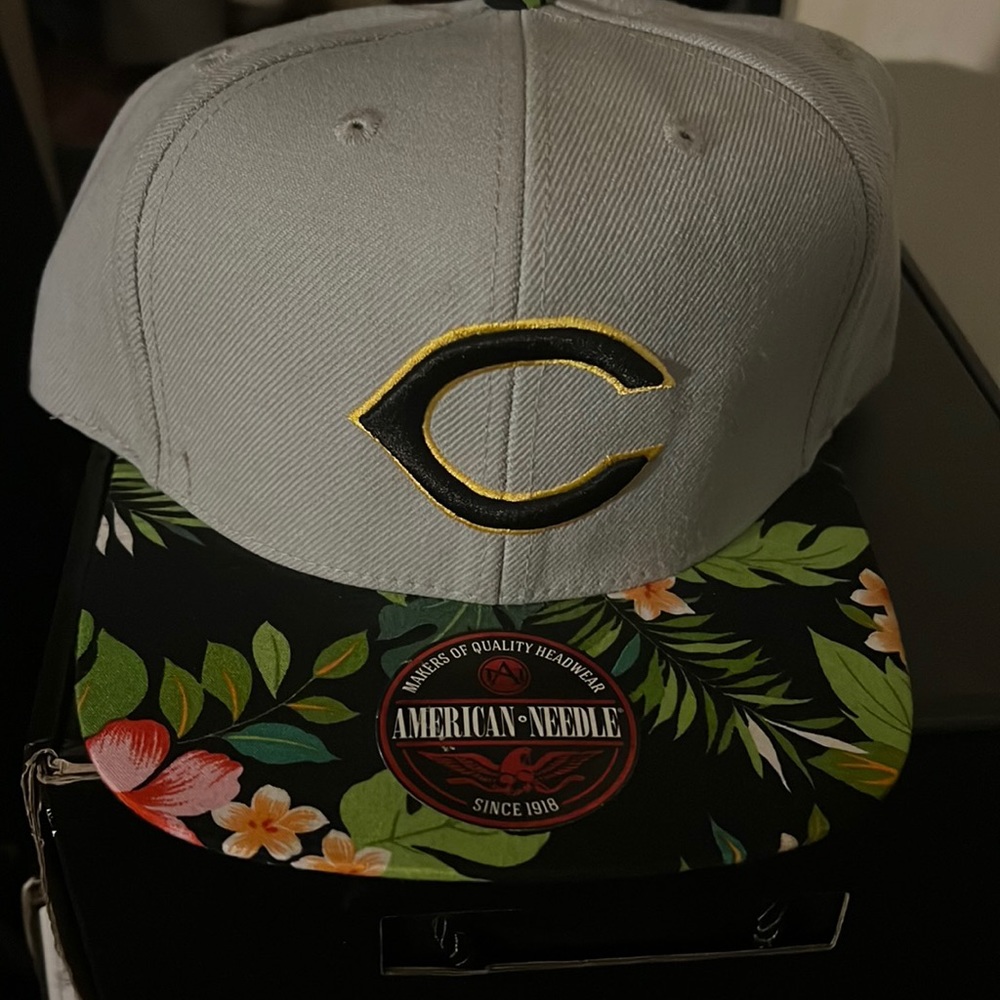 American needle Cincinnati hat